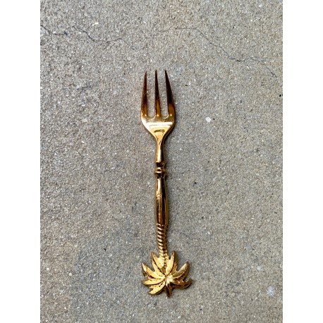 Small copper shiny palm fork