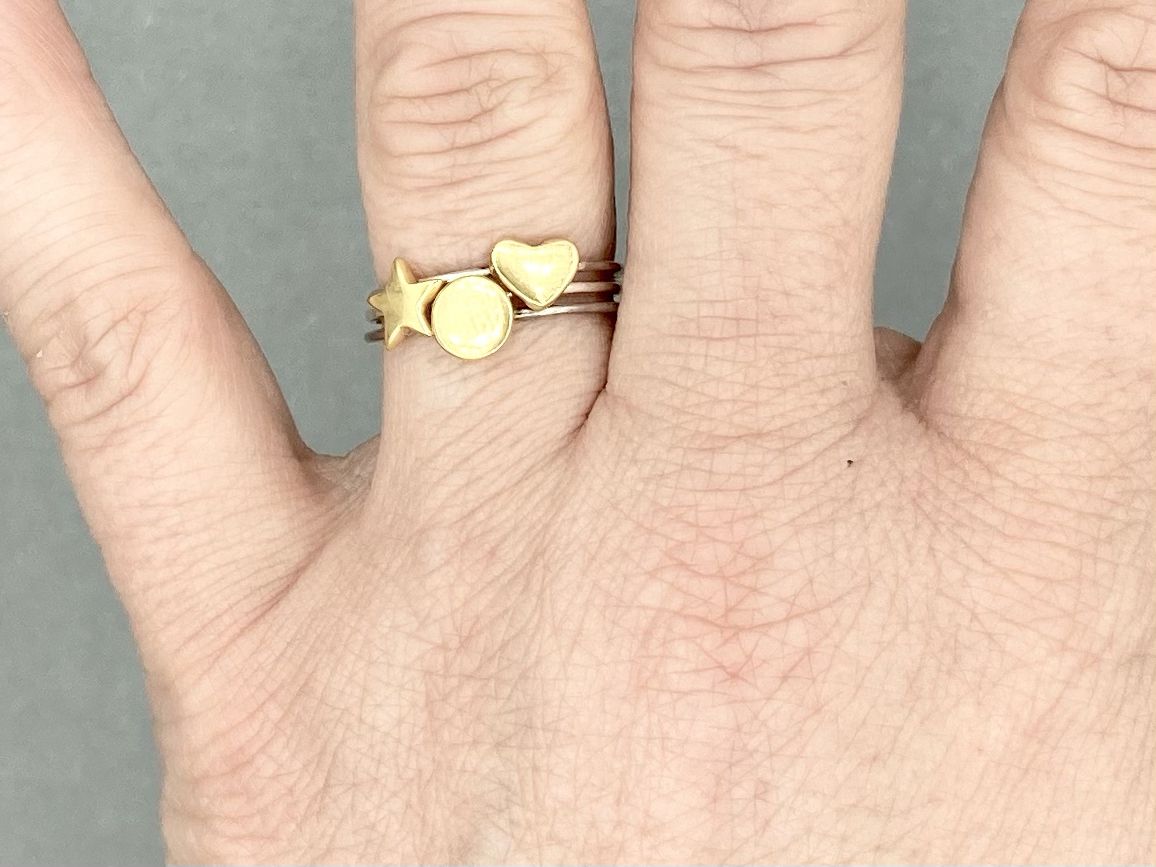 Verplicht wijsvinger Redelijk Goud vergulde en zilveren ring Lieve | Een schattig ringetje in hart vorm.